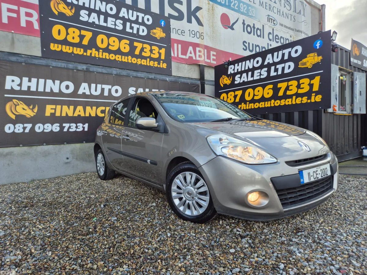 Renault Clio Hatchback, Petrol, 2011, Gold