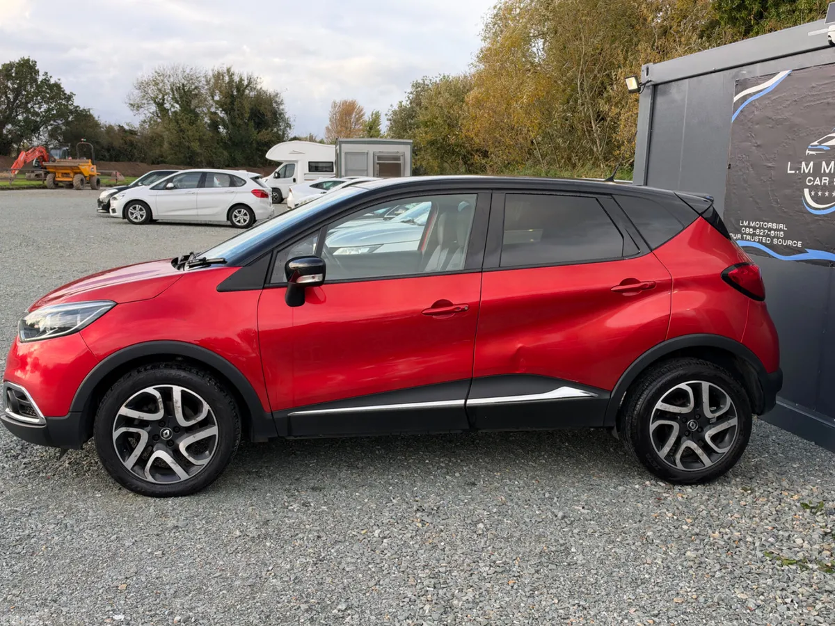 Renault Captur Hatchback, Diesel, 2017, Red