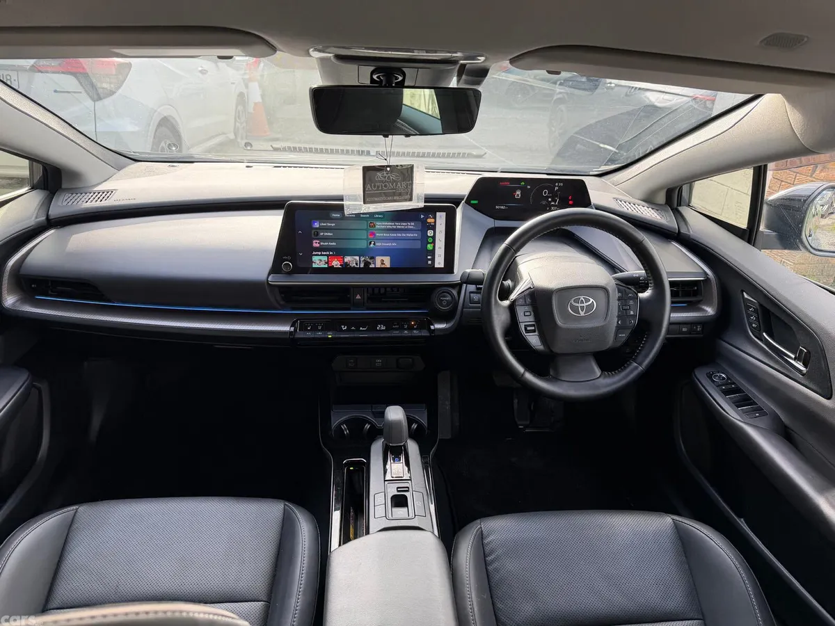 Toyota Prius Saloon, Petrol Hybrid, 2023, Blue