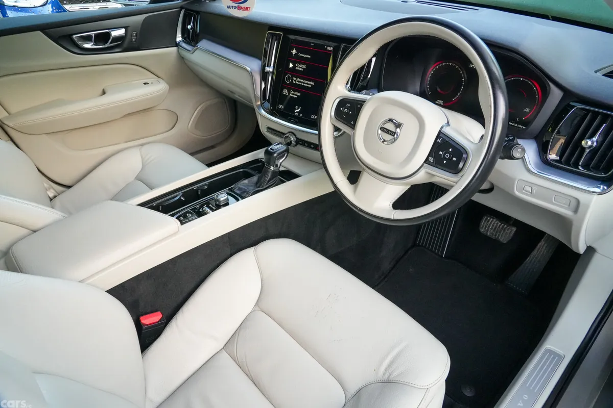 Volvo V60 Estate, Diesel, 2018, Grey