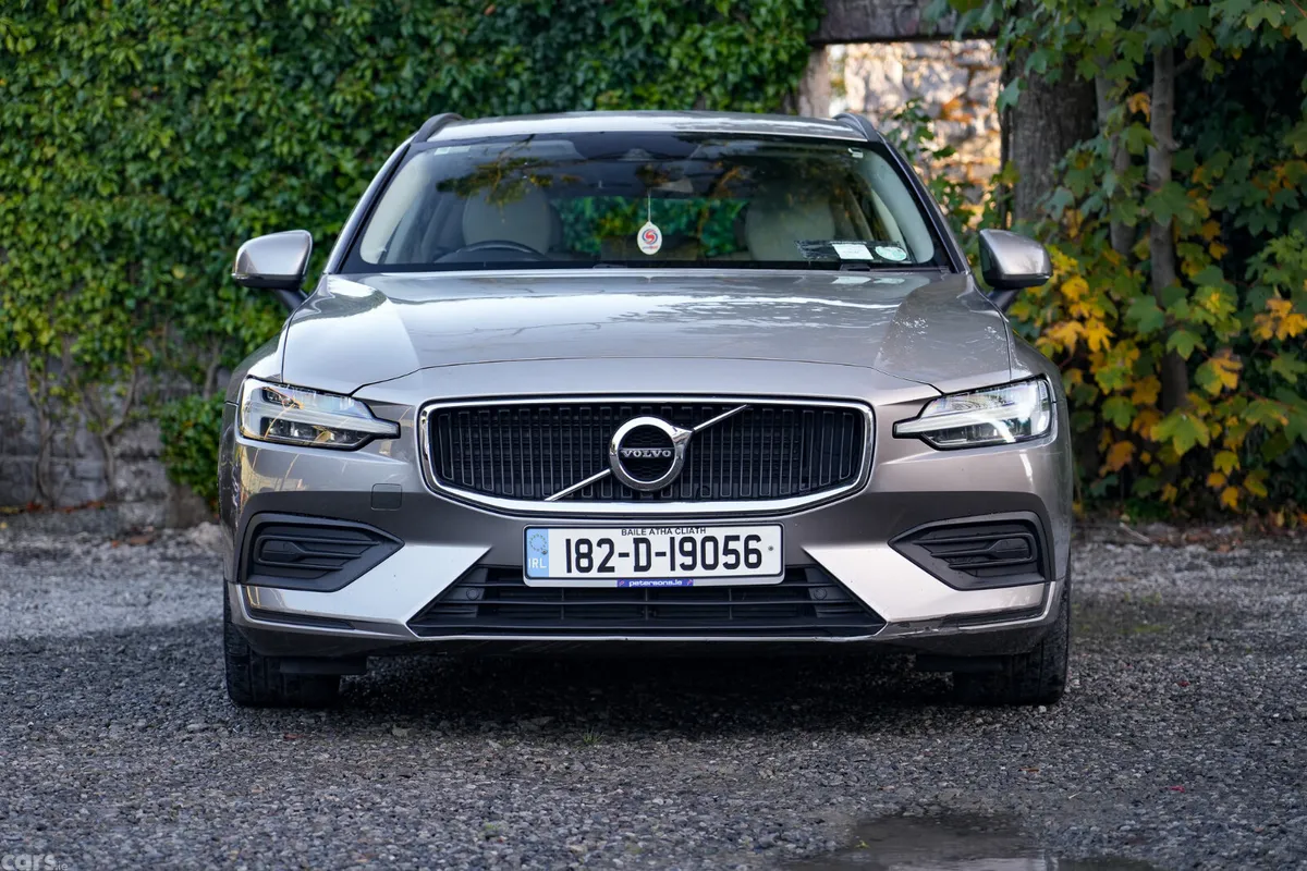 Volvo V60 Estate, Diesel, 2018, Grey