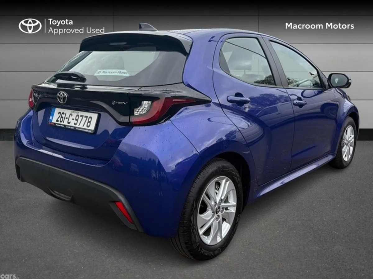 Toyota Yaris Hatchback, Petrol Hybrid, 2026, Blue
