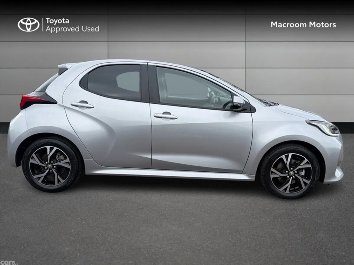 Toyota Yaris Hatchback, Petrol Hybrid, 2026, Grey