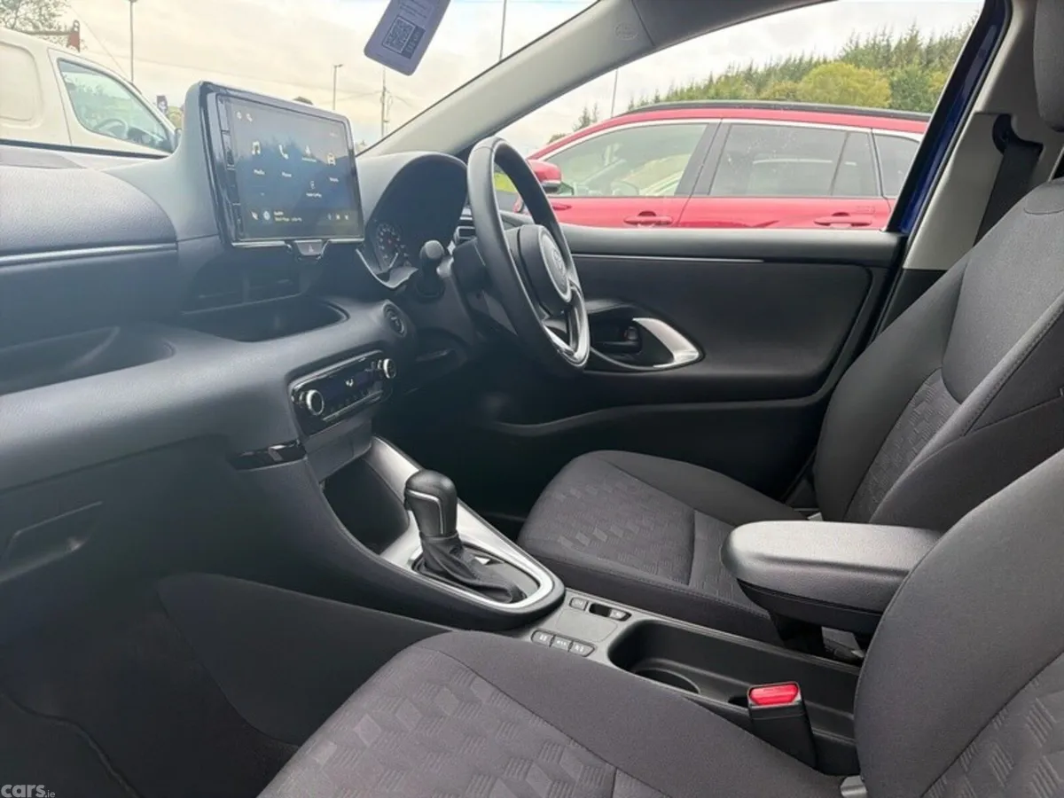 Toyota Yaris Hatchback, Petrol Hybrid, 2026, Blue