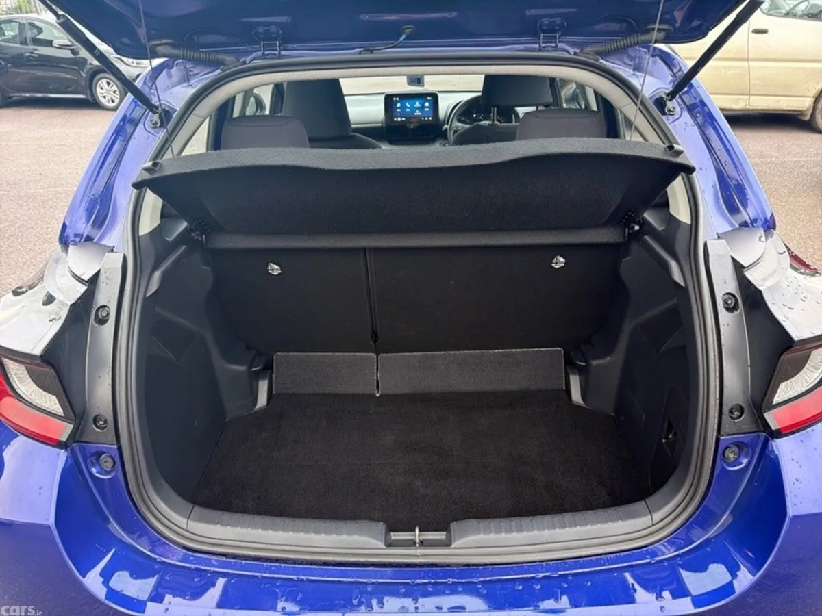 Toyota Yaris Hatchback, Petrol Hybrid, 2026, Blue