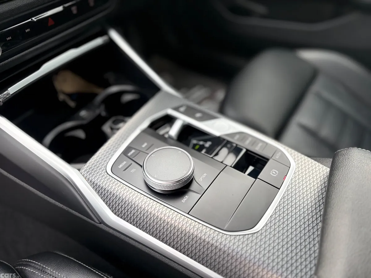 BMW 3-Series Saloon, Diesel Hybrid, 2023, Blue