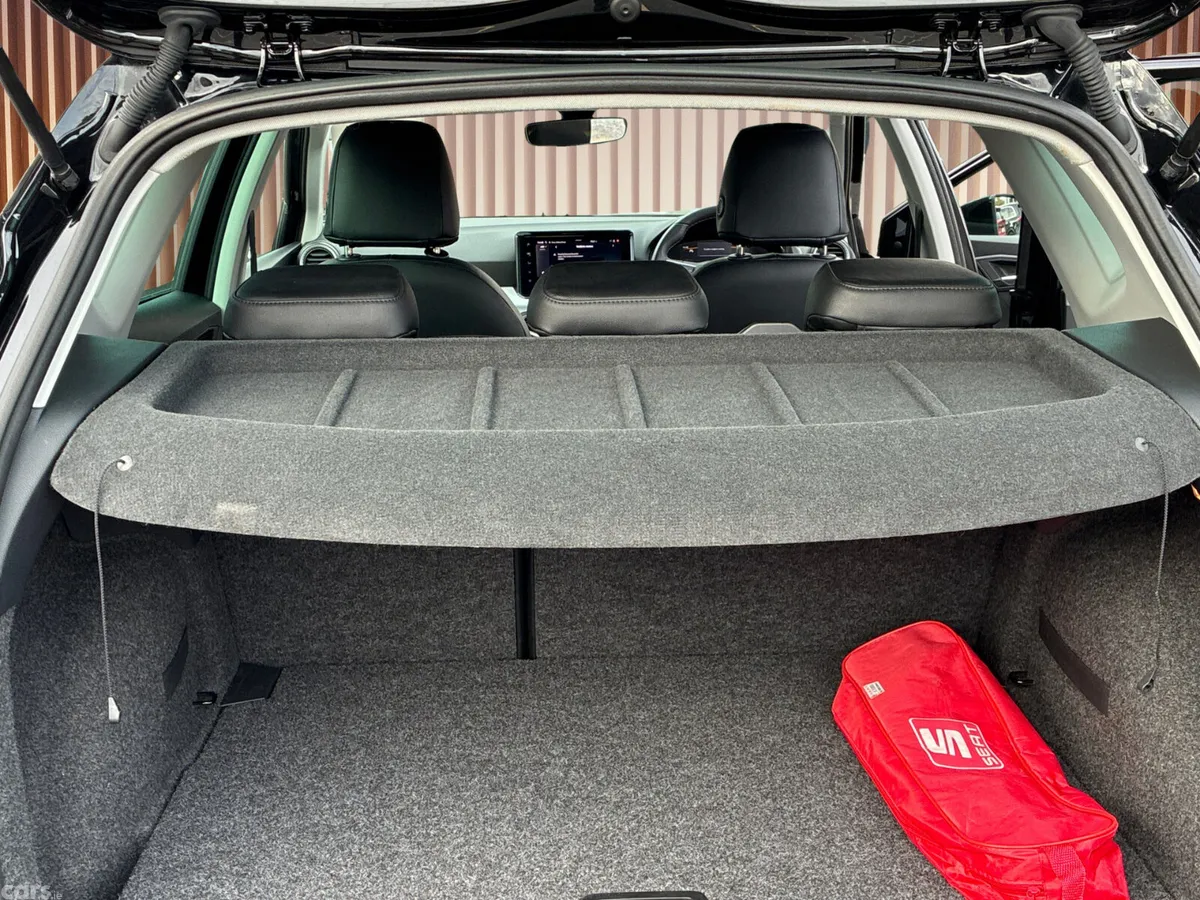 SEAT Arona SUV, Petrol, 2023, Black