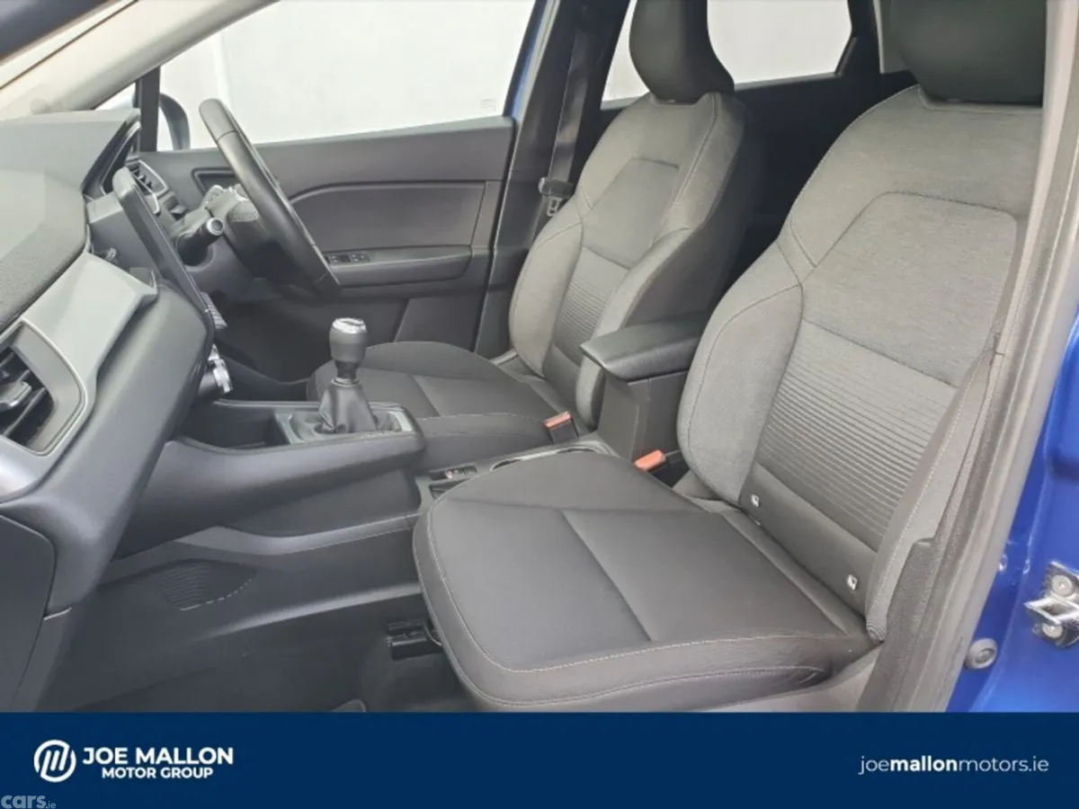 Renault Captur Hatchback, Petrol, 2020, Blue