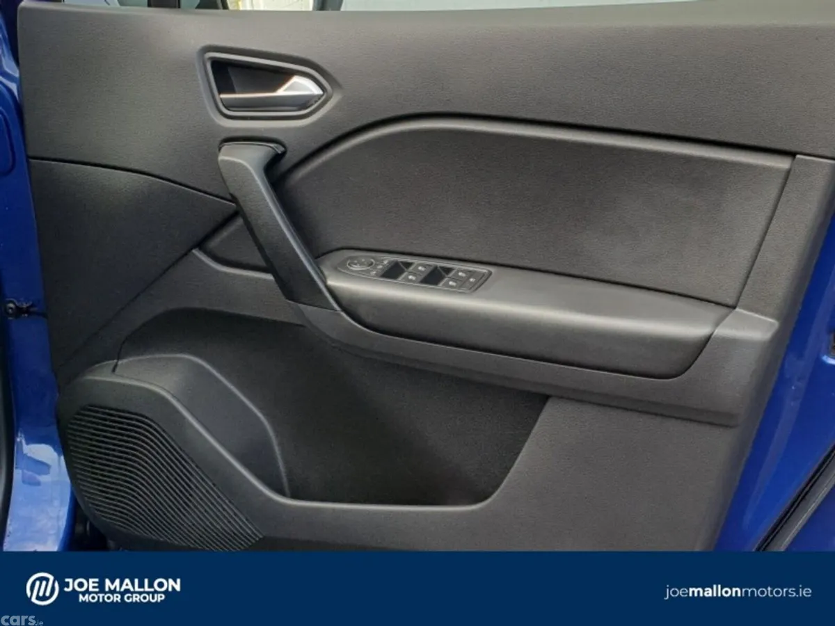 Renault Captur Hatchback, Petrol, 2020, Blue