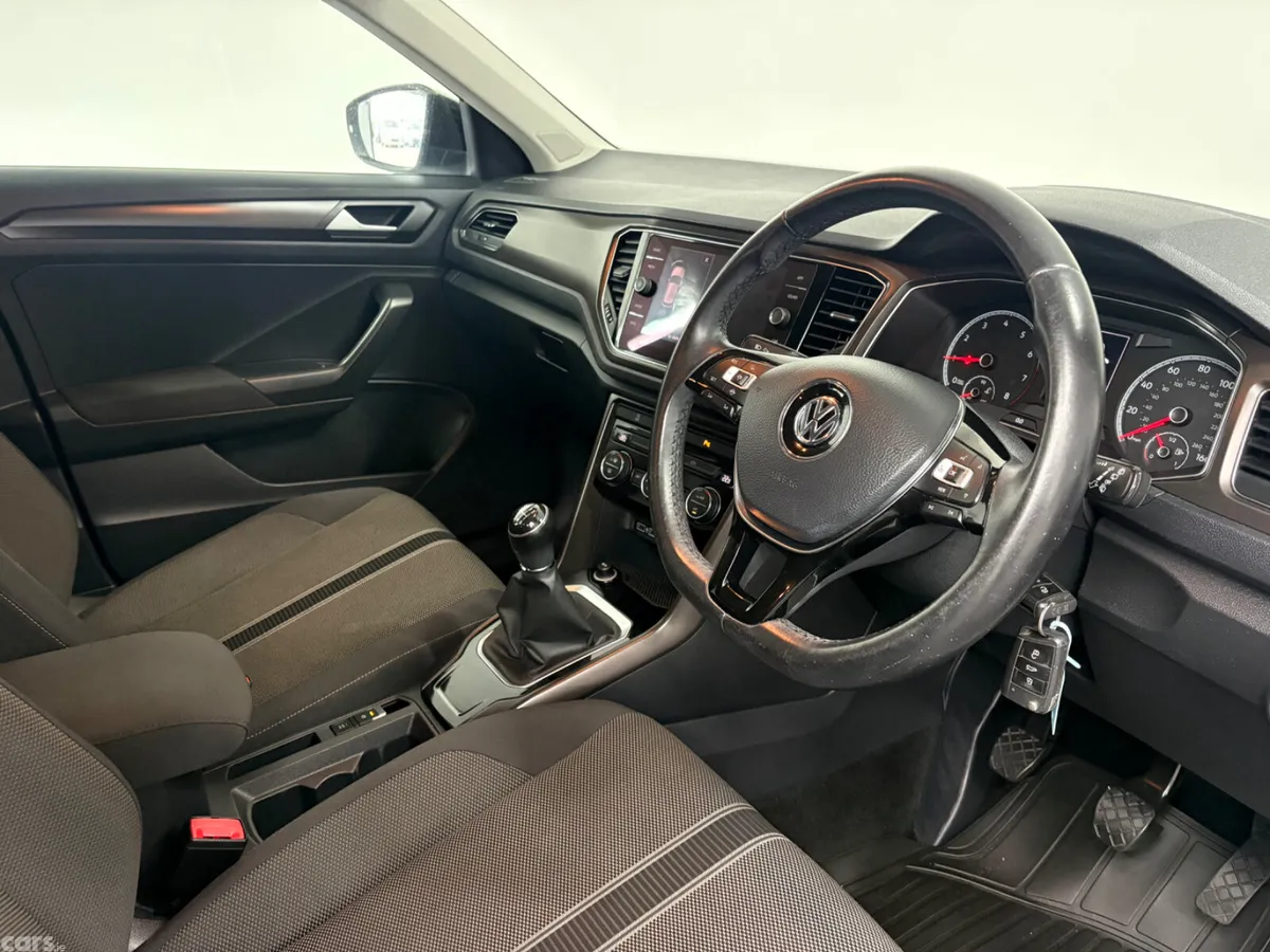 Volkswagen T-Roc SUV, Petrol, 2019, White