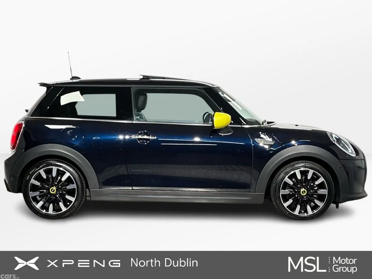 Mini Cooper Hatchback, Electric, 2023, Blue