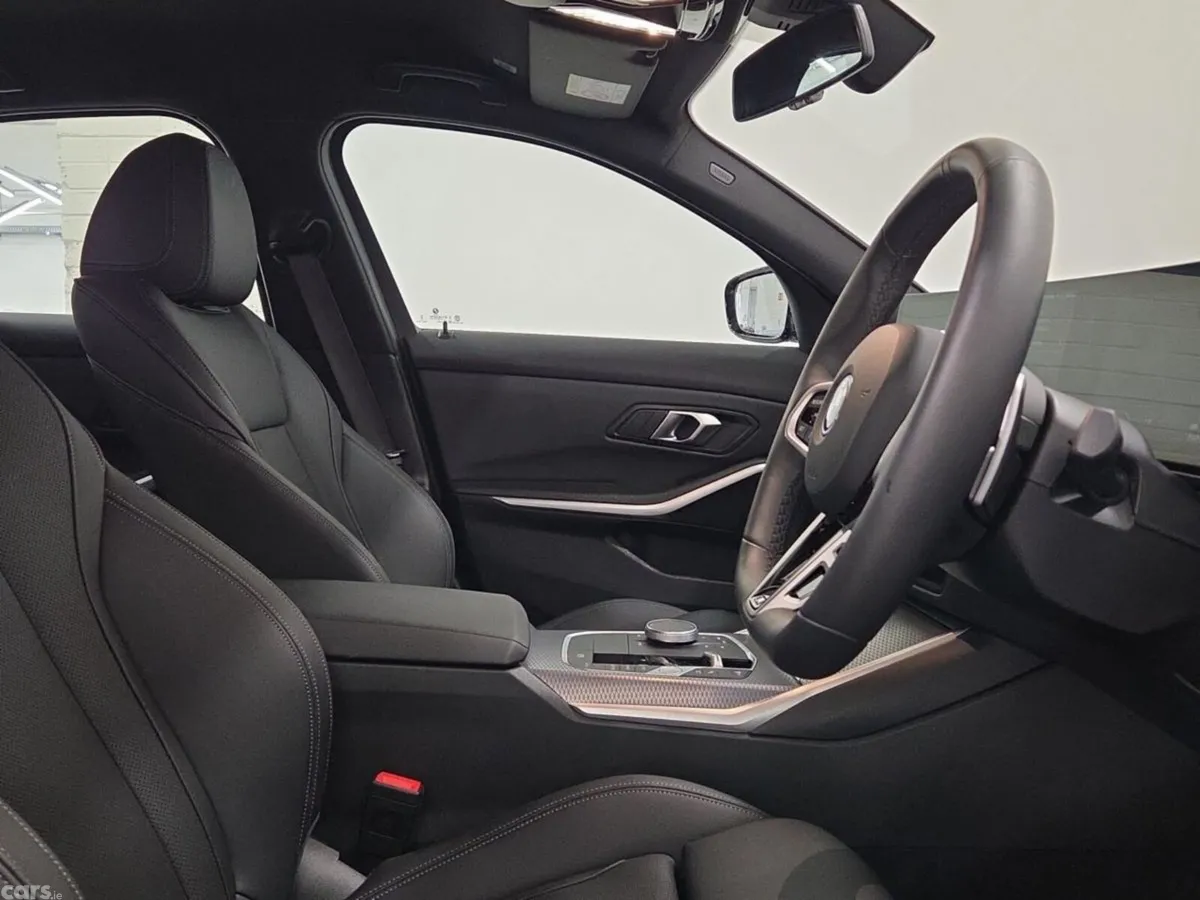BMW 3-Series Saloon, Petrol Plug-in Hybrid, 2025, Black