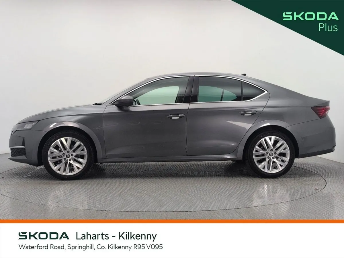 Skoda Octavia Saloon, Diesel, 2026, Grey