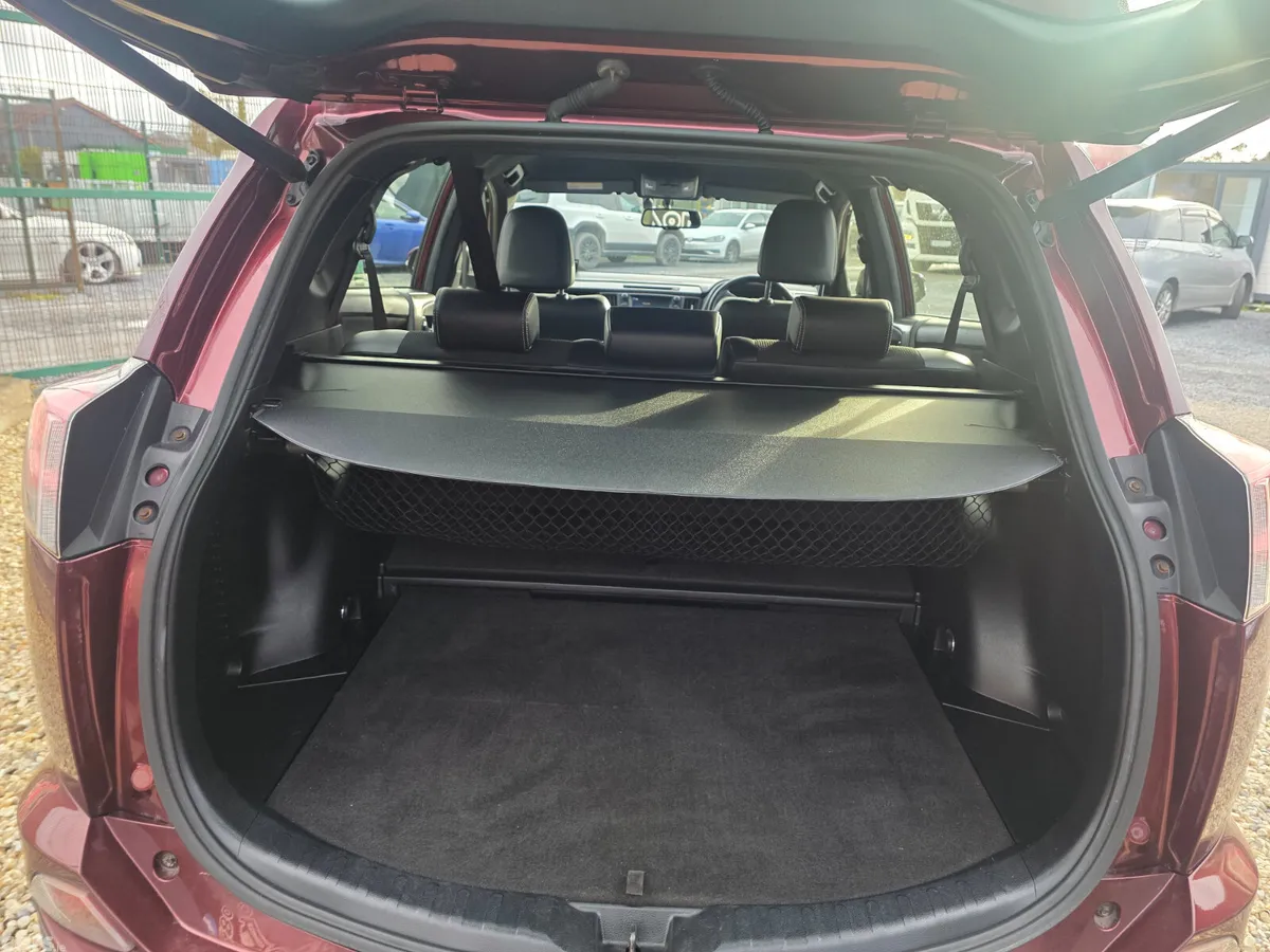 Toyota RAV4 SUV, Petrol Hybrid, 2016, Red