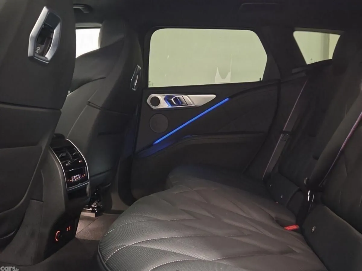 BMW XM SUV, Petrol Plug-in Hybrid, 2025, Blue