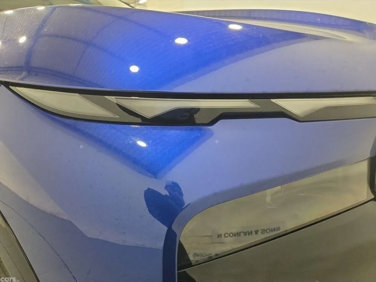 BMW XM SUV, Petrol Plug-in Hybrid, 2025, Blue
