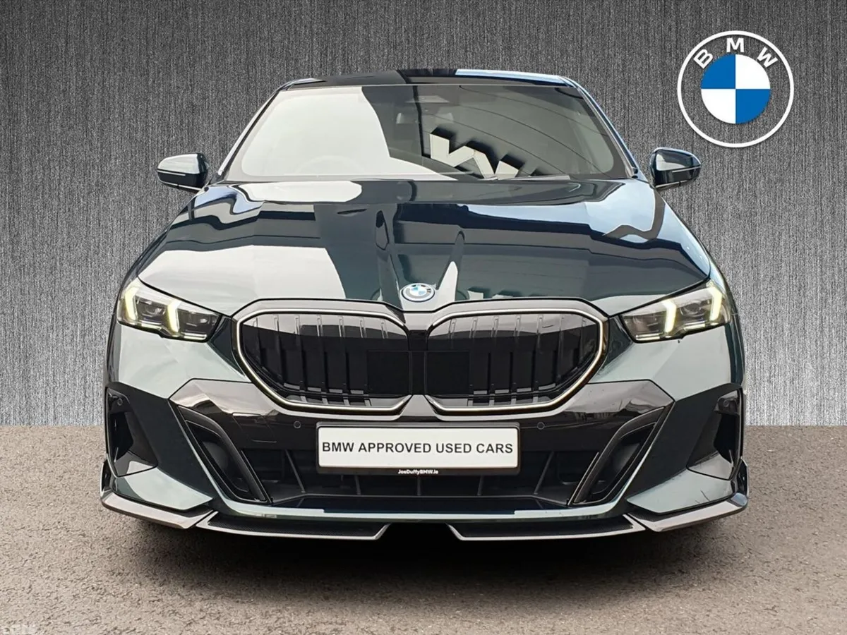 BMW 5-Series Saloon, Petrol Plug-in Hybrid, 2026, Green