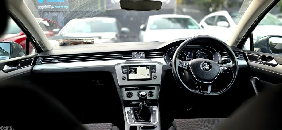 Volkswagen Passat Saloon, Diesel, 2015, Grey