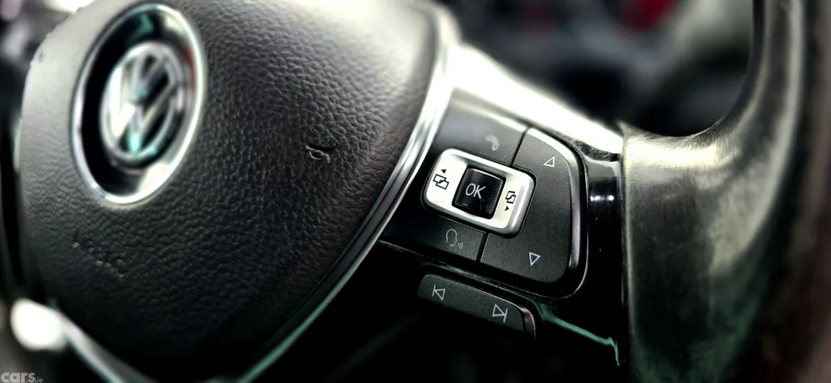 Volkswagen Passat Saloon, Diesel, 2015, Grey