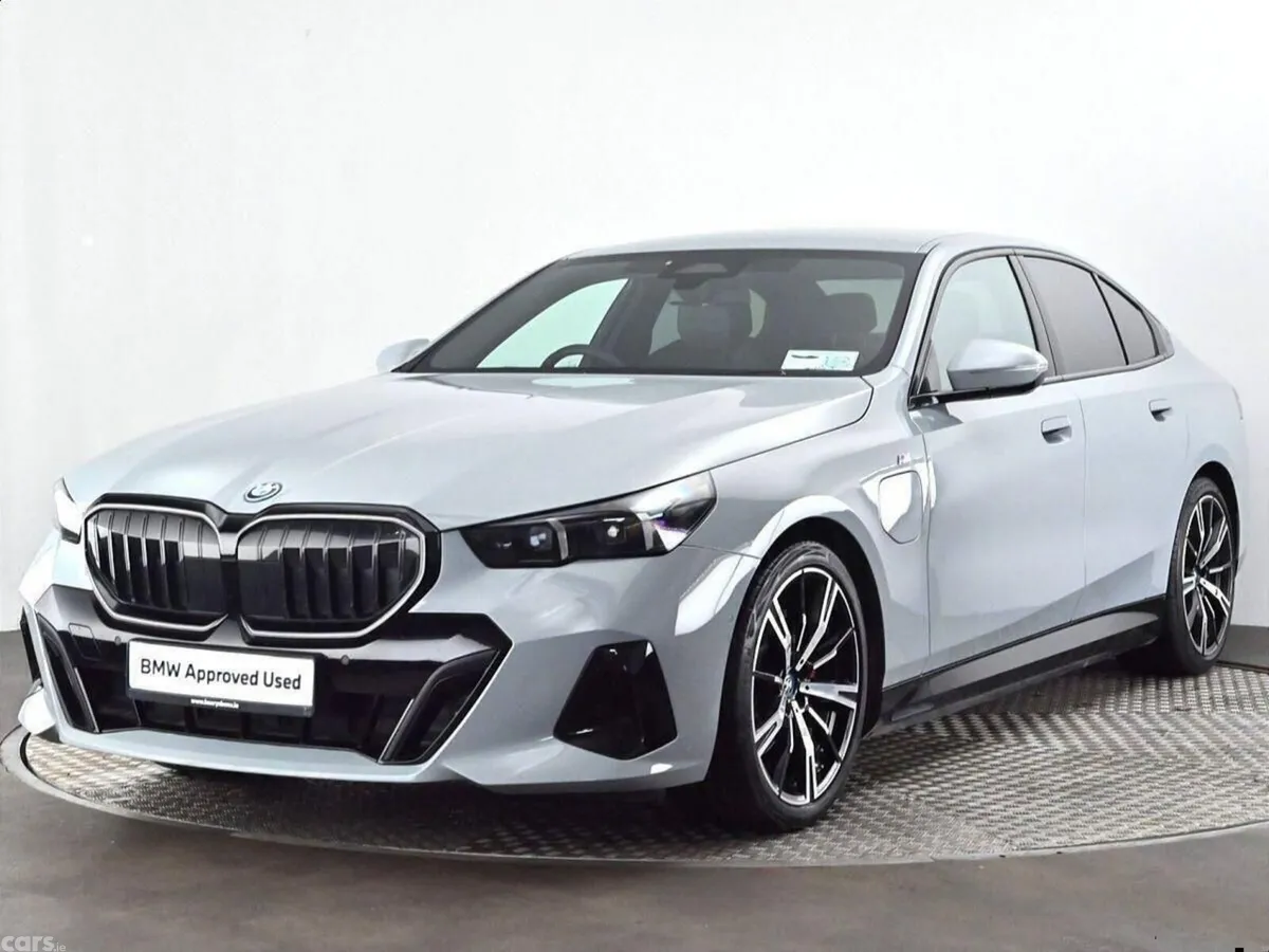 BMW 5-Series Saloon, Petrol Plug-in Hybrid, 2024, Grey