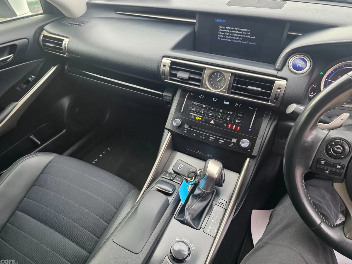 Lexus IS Saloon, Petrol Hybrid, 2013, White