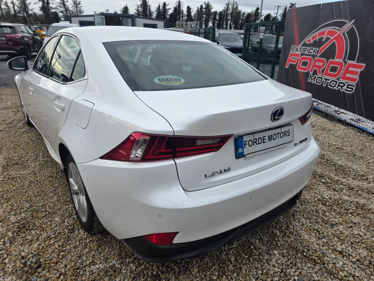 Lexus IS Saloon, Petrol Hybrid, 2013, White