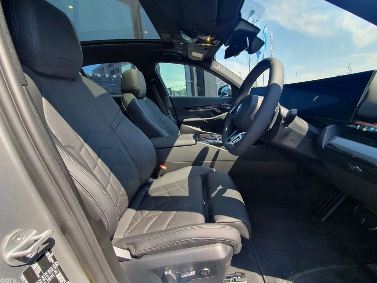 BMW 5-Series Saloon, Petrol Plug-in Hybrid, 2026, Grey