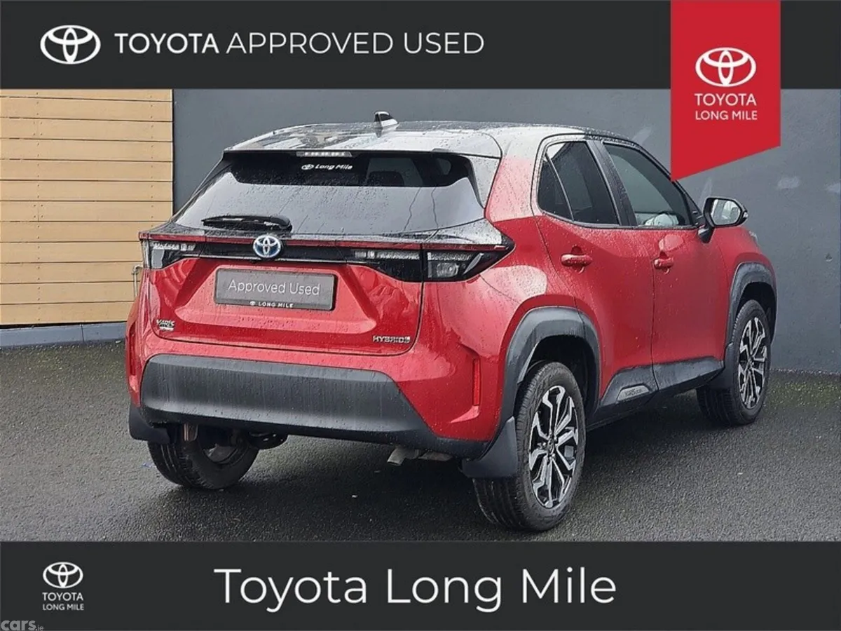 Toyota Yaris Cross Hatchback, Petrol Hybrid, 2024, Red
