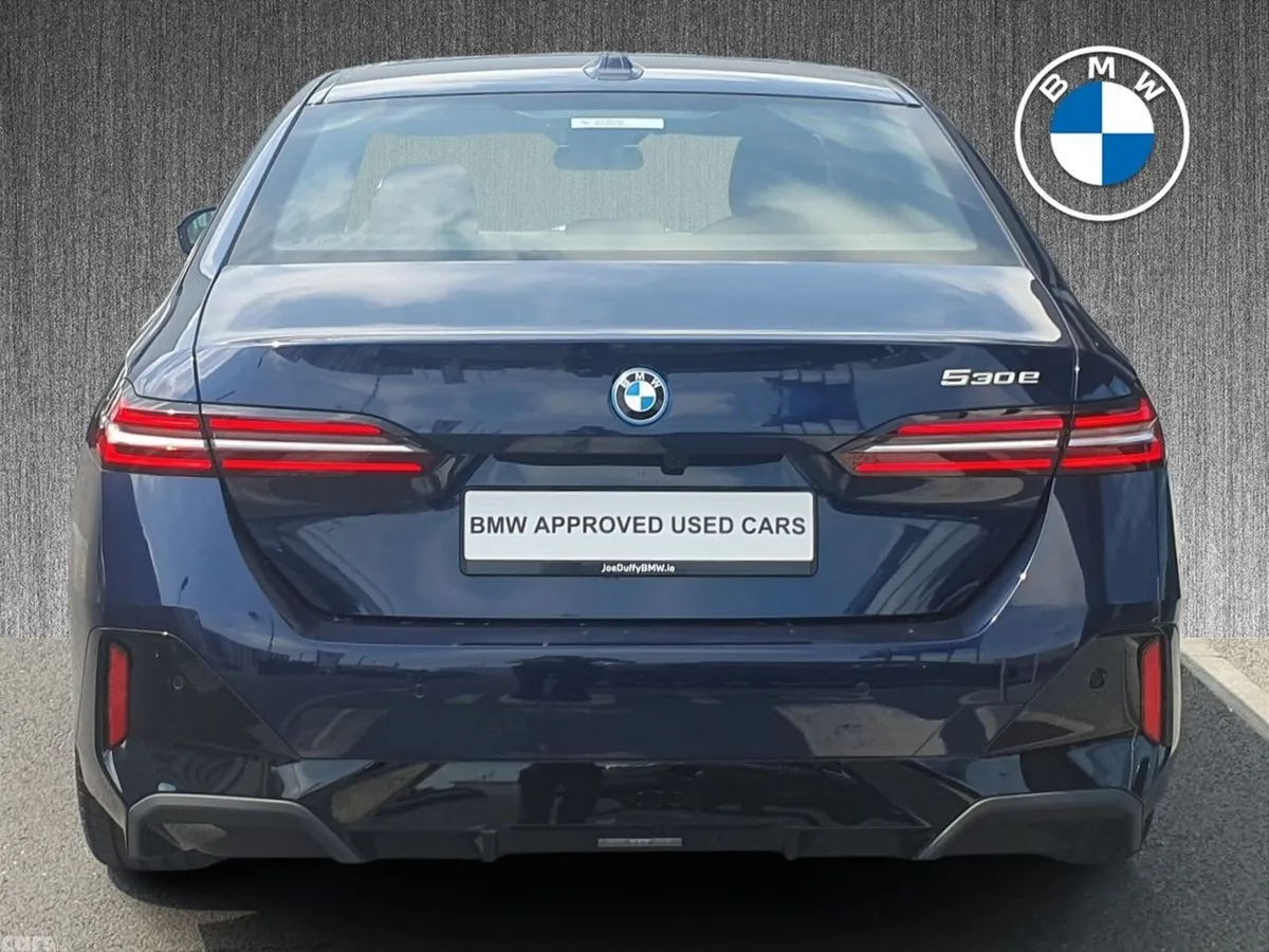 BMW 5-Series Saloon, Petrol Plug-in Hybrid, 2026, Blue