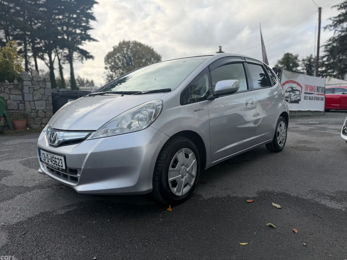 Honda Fit Hatchback, Petrol Hybrid, 2013, Silver