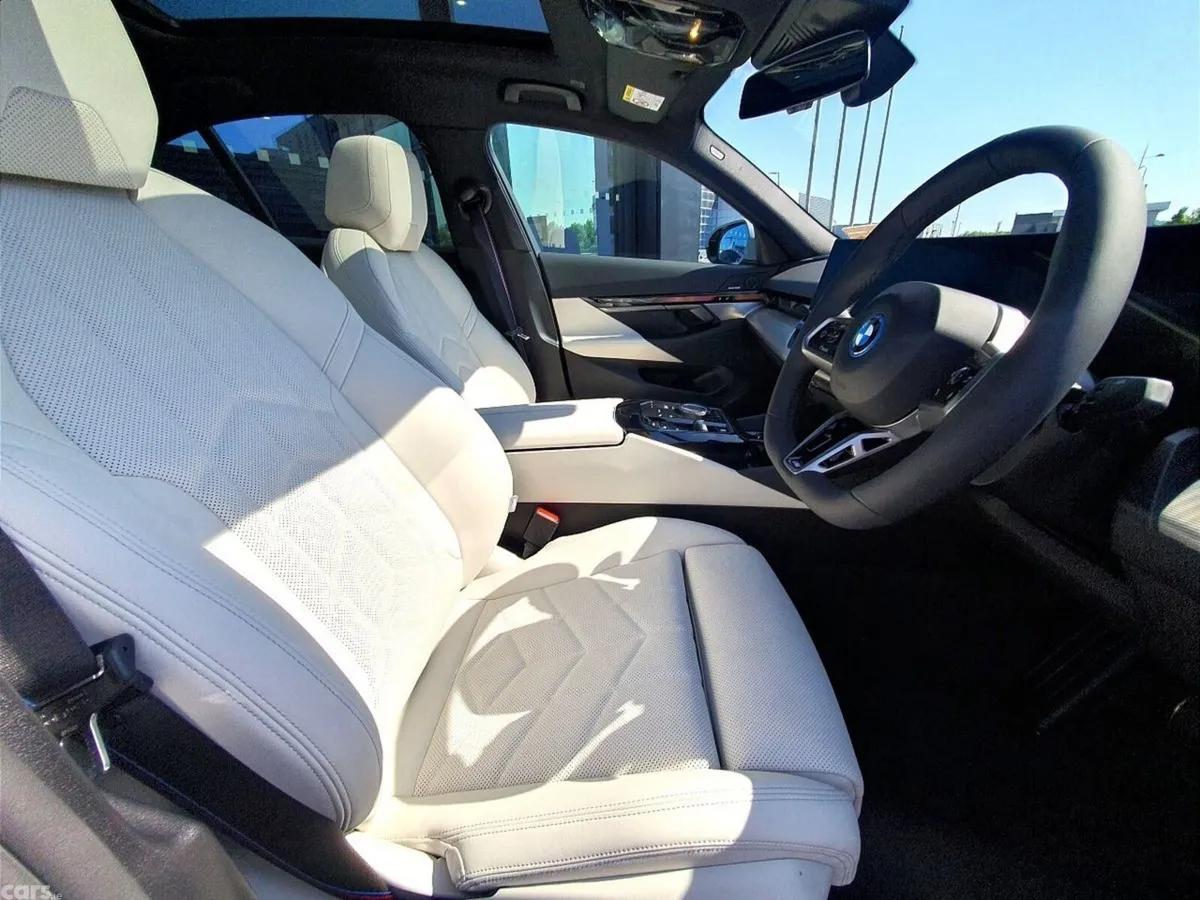 BMW 5-Series Saloon, Petrol Plug-in Hybrid, 2026, Grey