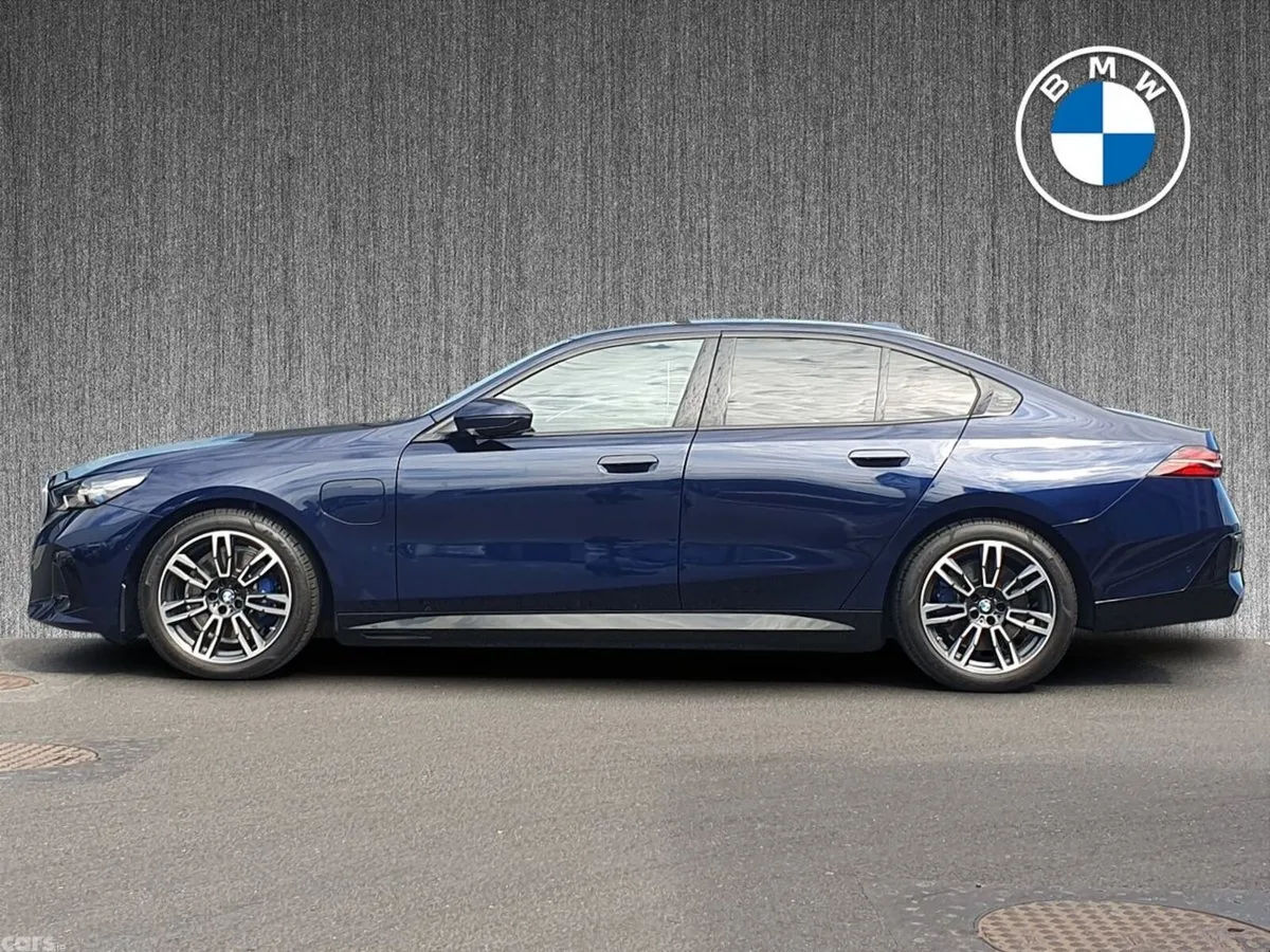 BMW 5-Series Saloon, Petrol Plug-in Hybrid, 2026, Blue