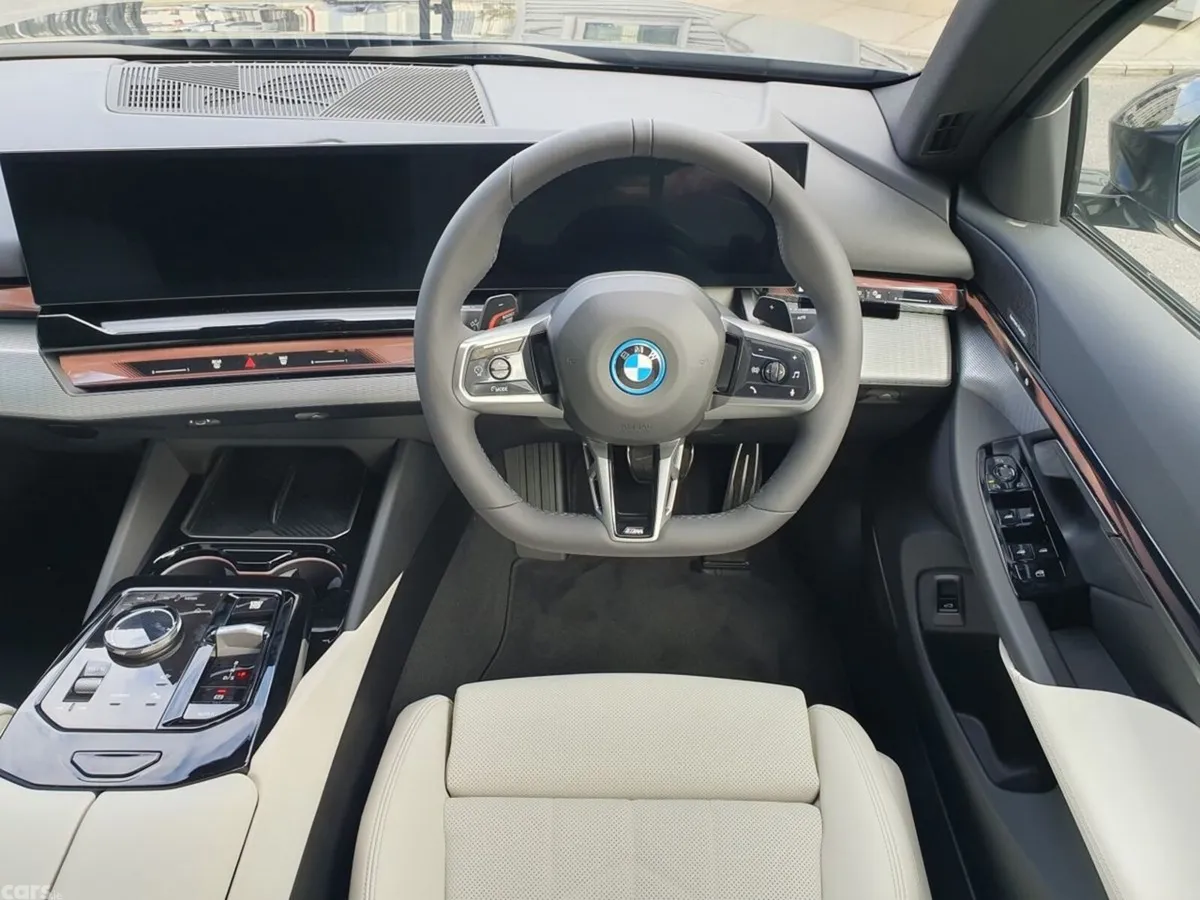 BMW 5-Series Saloon, Petrol Plug-in Hybrid, 2026, Black