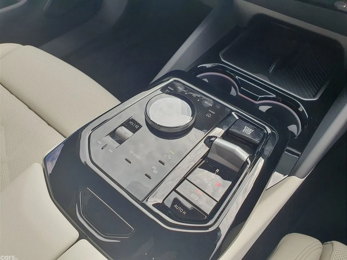 BMW 5-Series Saloon, Petrol Plug-in Hybrid, 2026, Blue