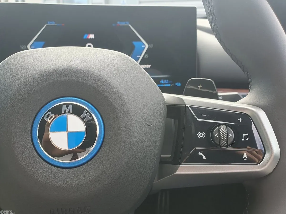 BMW 5-Series Saloon, Petrol Plug-in Hybrid, 2026, Blue