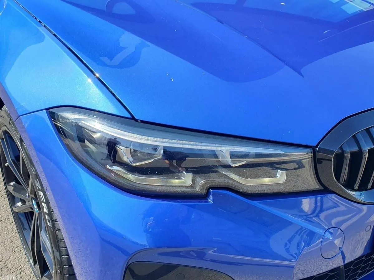 BMW 3-Series Estate, Petrol Plug-in Hybrid, 2021, Blue