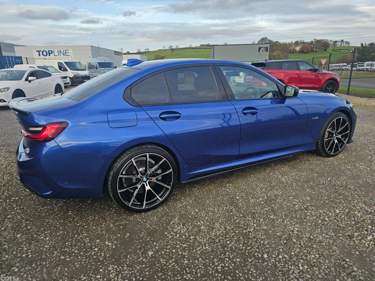 BMW 3-Series Saloon, Petrol Hybrid, 2022, Blue