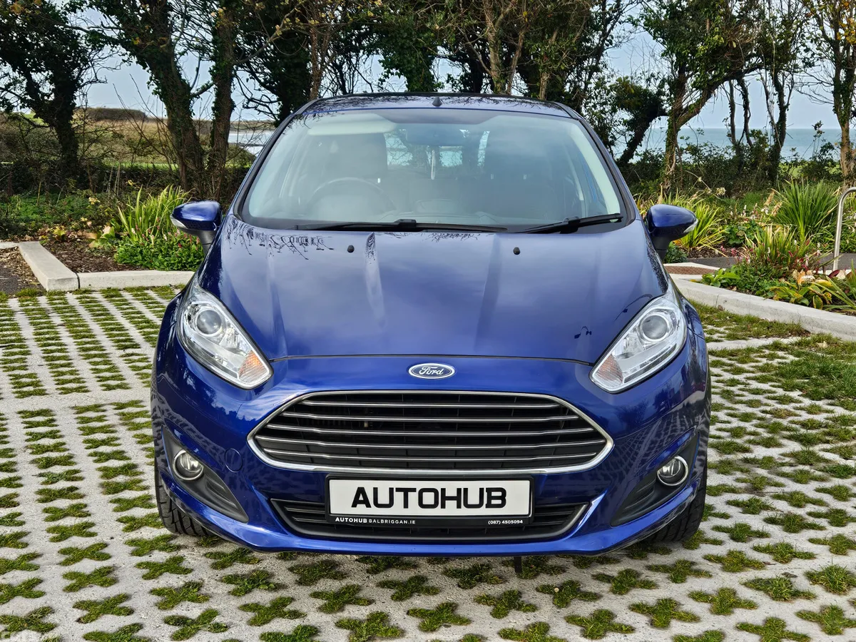 Ford Fiesta Hatchback, Petrol, 2016, Blue