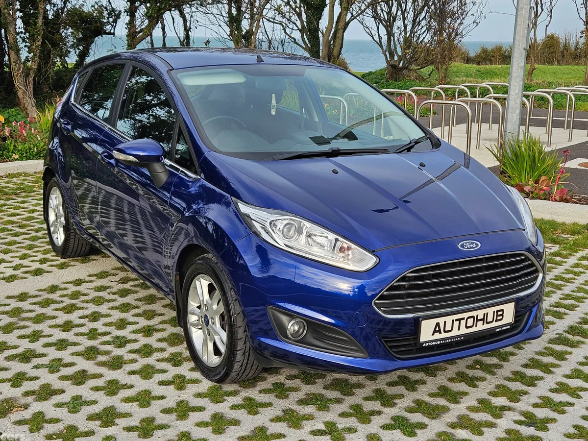 Ford Fiesta Hatchback, Petrol, 2016, Blue