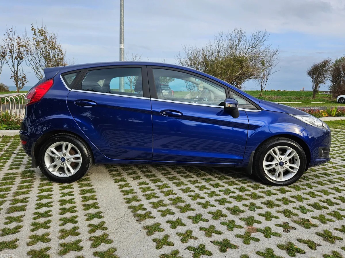 Ford Fiesta Hatchback, Petrol, 2016, Blue