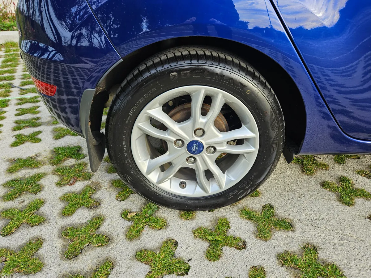 Ford Fiesta Hatchback, Petrol, 2016, Blue