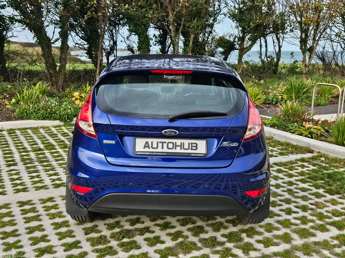 Ford Fiesta Hatchback, Petrol, 2016, Blue