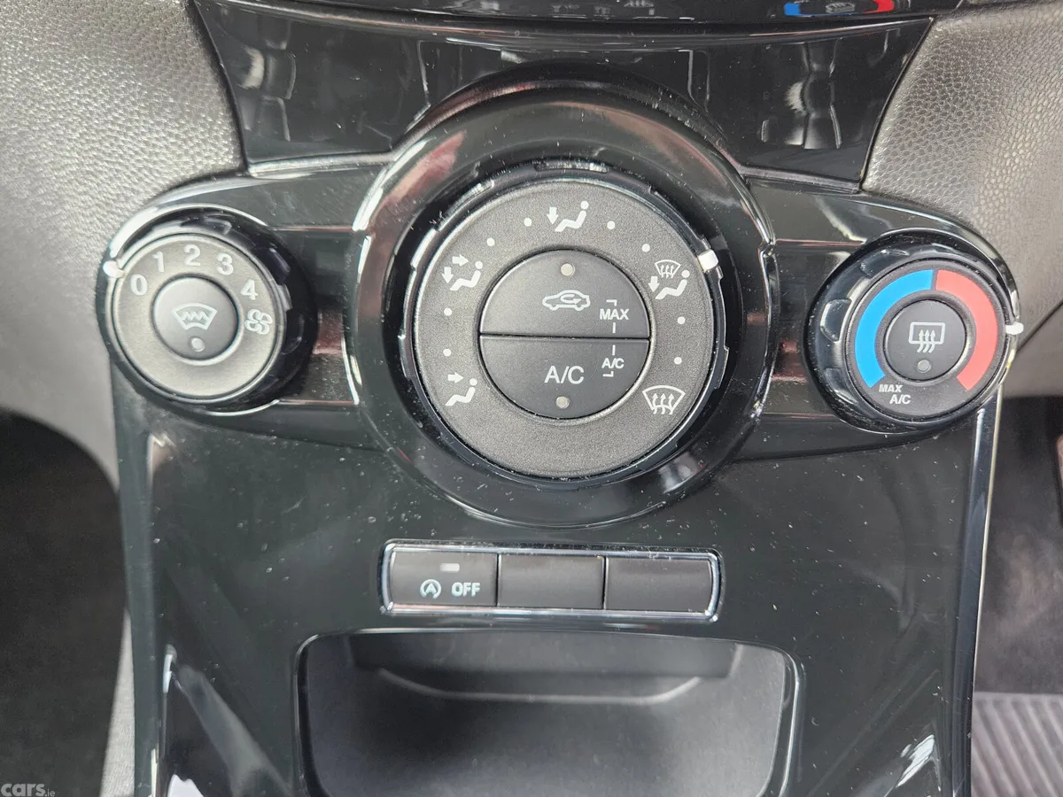 Ford Fiesta Hatchback, Petrol, 2016, Blue