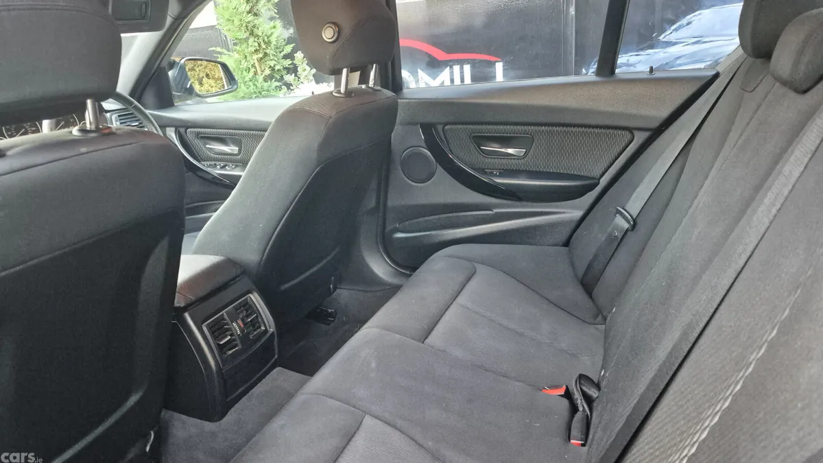BMW 3-Series Saloon, Diesel, 2015, Blue