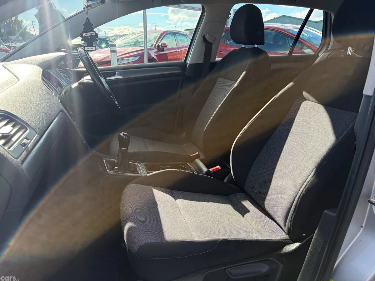 Volkswagen Golf Estate, Petrol, 2013, Silver