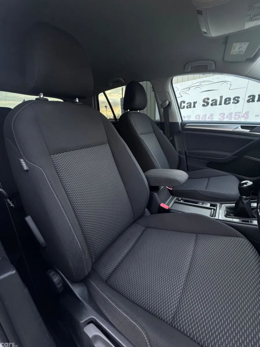 Volkswagen Golf Estate, Diesel, 2018, White