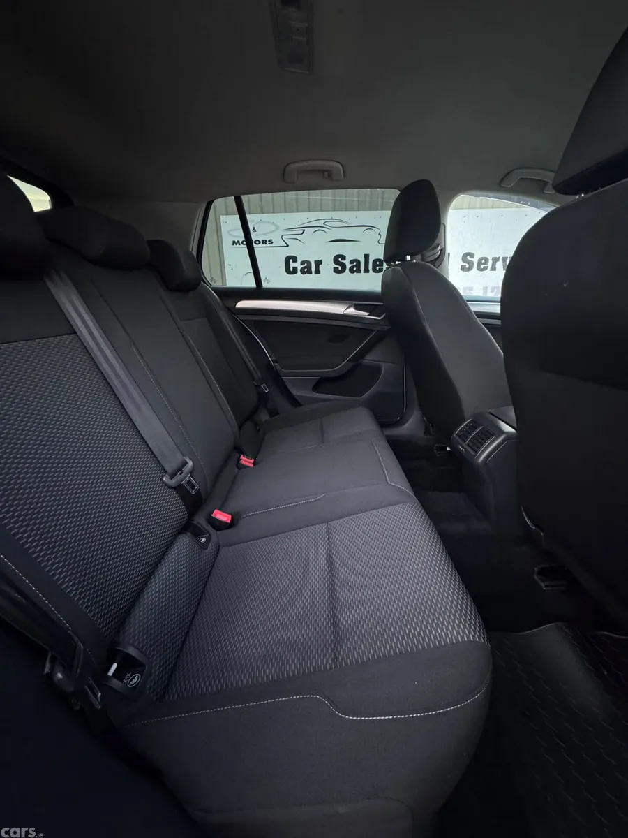 Volkswagen Golf Estate, Diesel, 2018, White