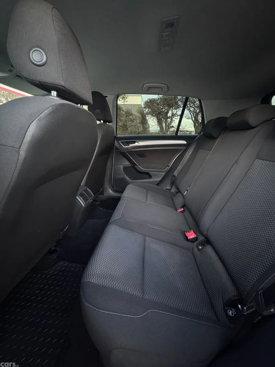 Volkswagen Golf Estate, Diesel, 2018, White