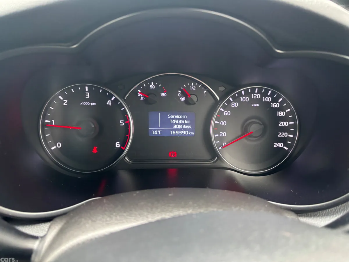 Kia Carens MPV, Diesel, 2017, Grey