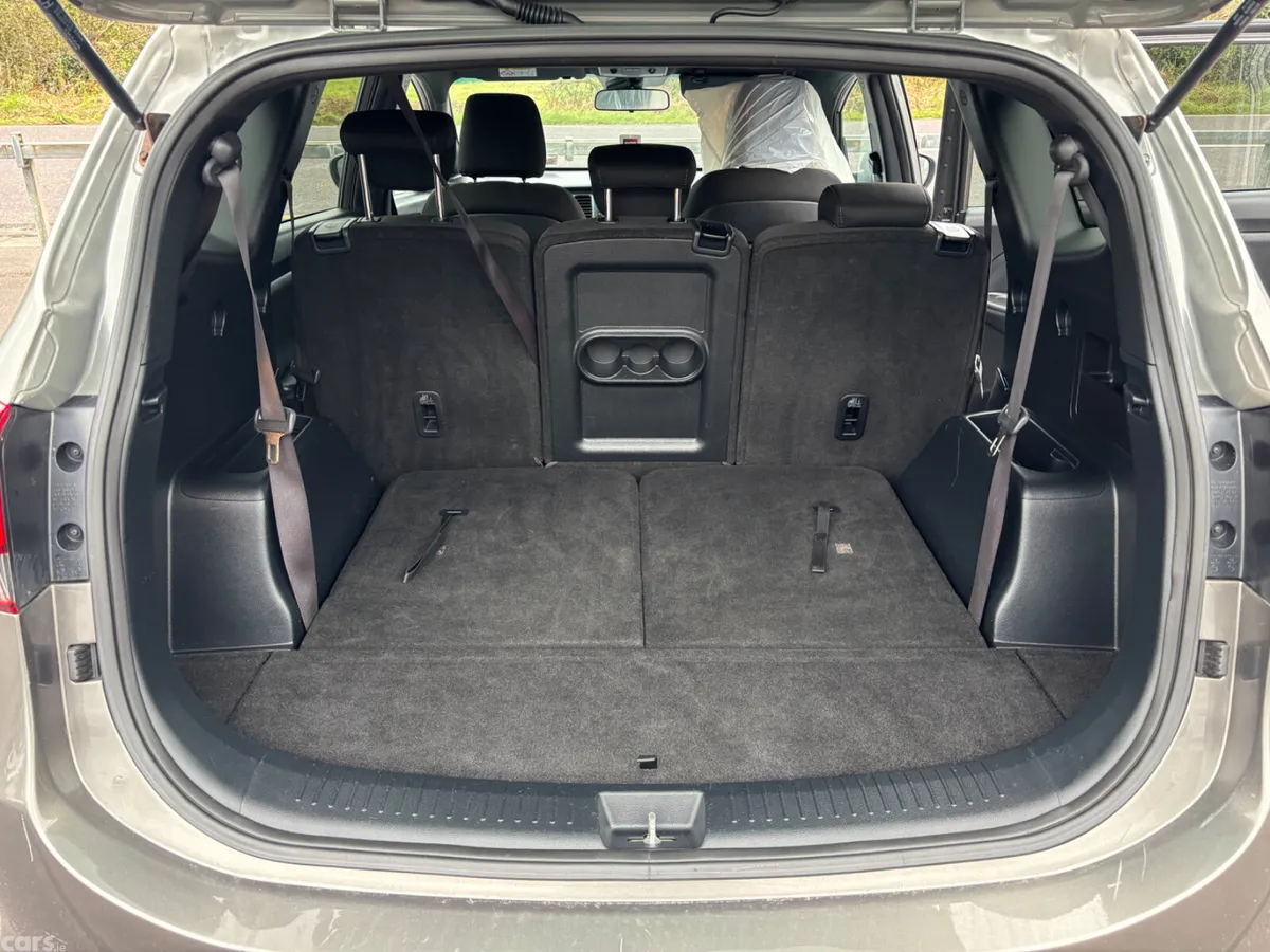 Kia Carens MPV, Diesel, 2017, Grey